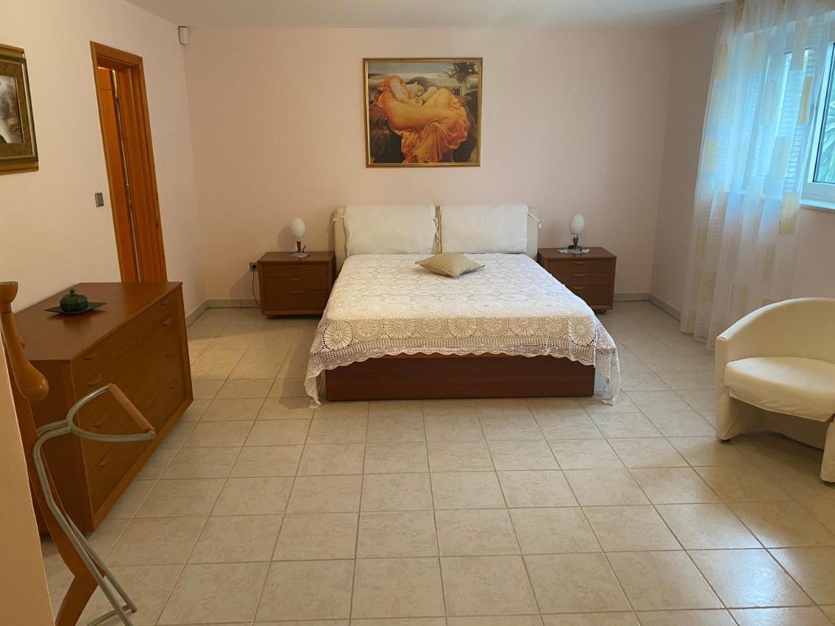 Dolac Apartment L'Odore Del Mare מראה חיצוני תמונה